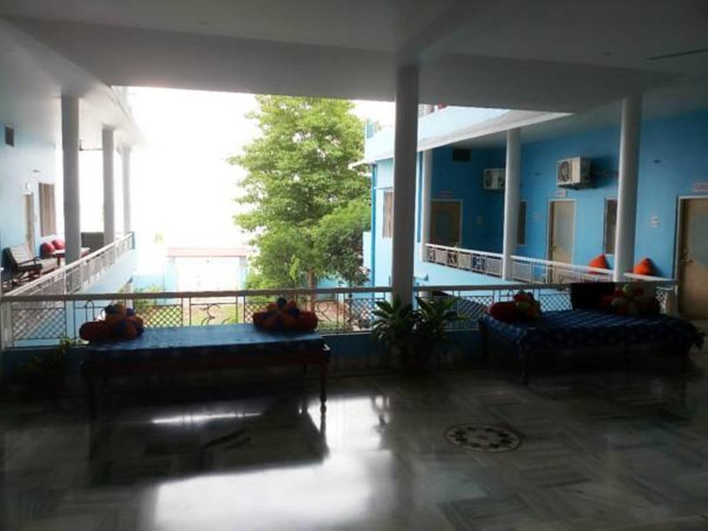 Guest house Sri Yoga Mandir 2*